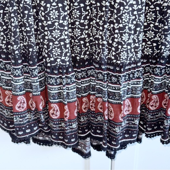 American Eagle Dress Sz Small Black White Floral Casual Boho Peasant Festival - Picture 5 of 12